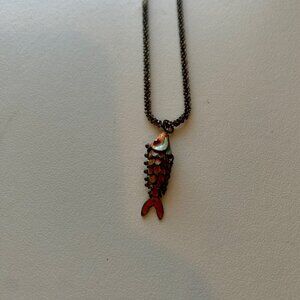 Vintage 1970s Jointed Fish Pendant Necklace 8.5‎ Chain